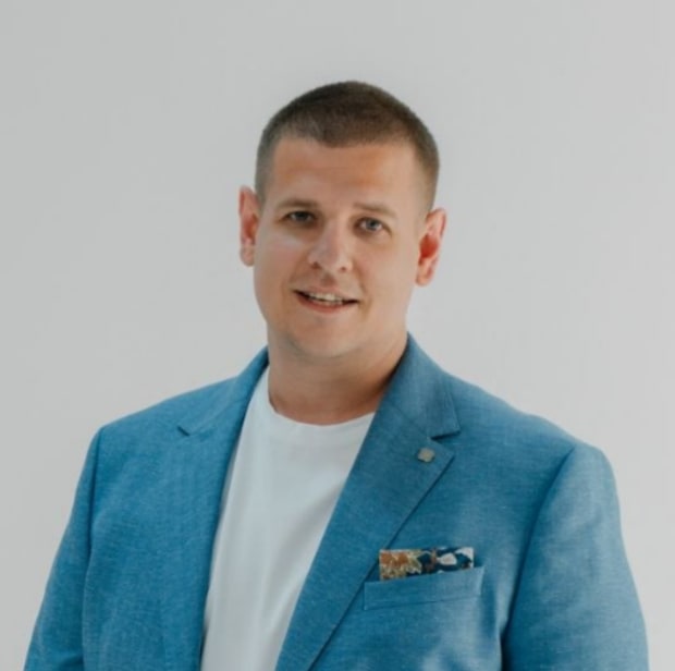 Quests Slider Item 1