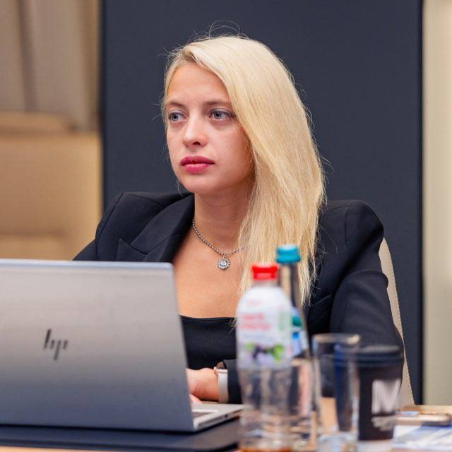 Quests Slider Item 1