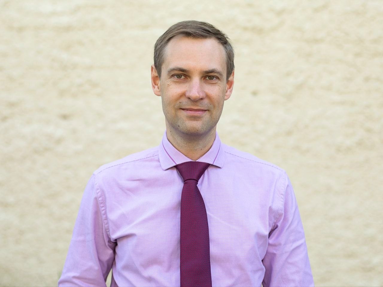 Quests Slider Item 1