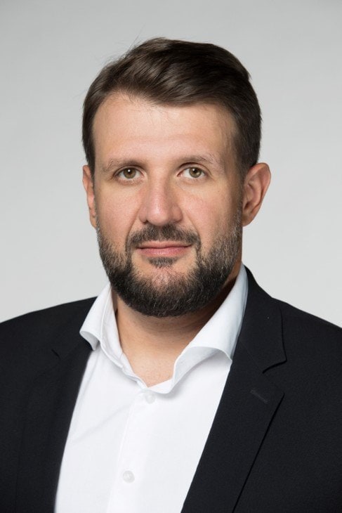 Quests Slider Item 1